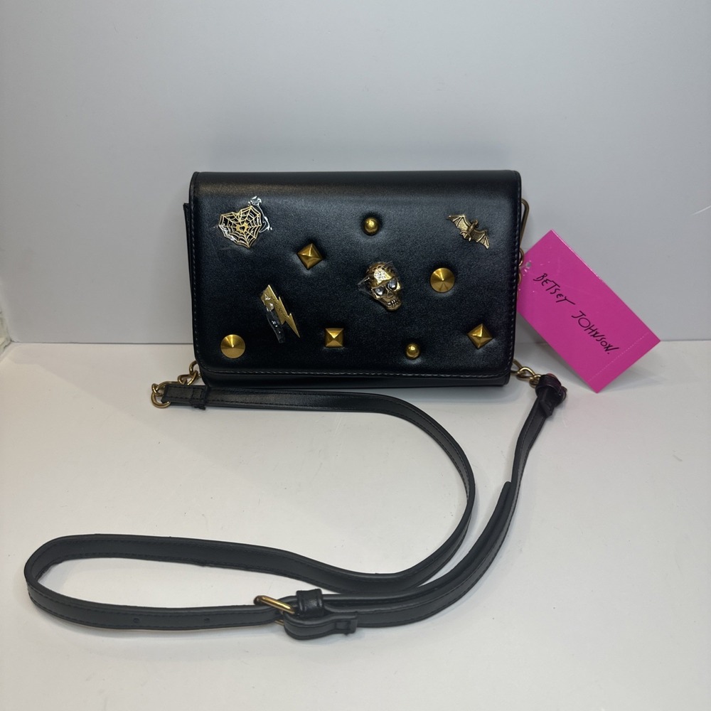 Betsey‎ Johnson Women's  Halloween Theme Studded Skull Crossbody Bag Black/Gold
